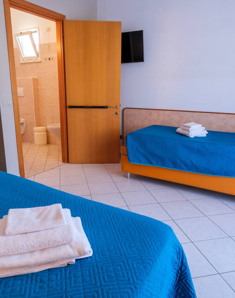 media.1752071284_med25_-_-186